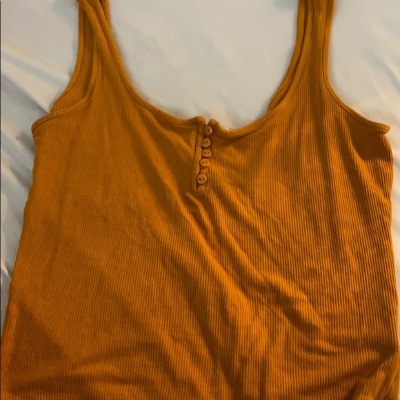 Yellow crop too!! - Picture 1 of 4